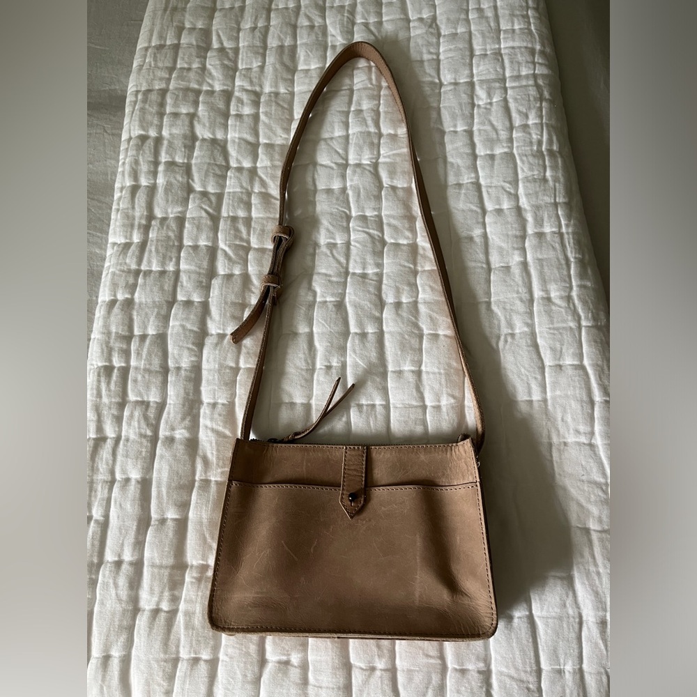 Able Chaltu Leather Crossbody